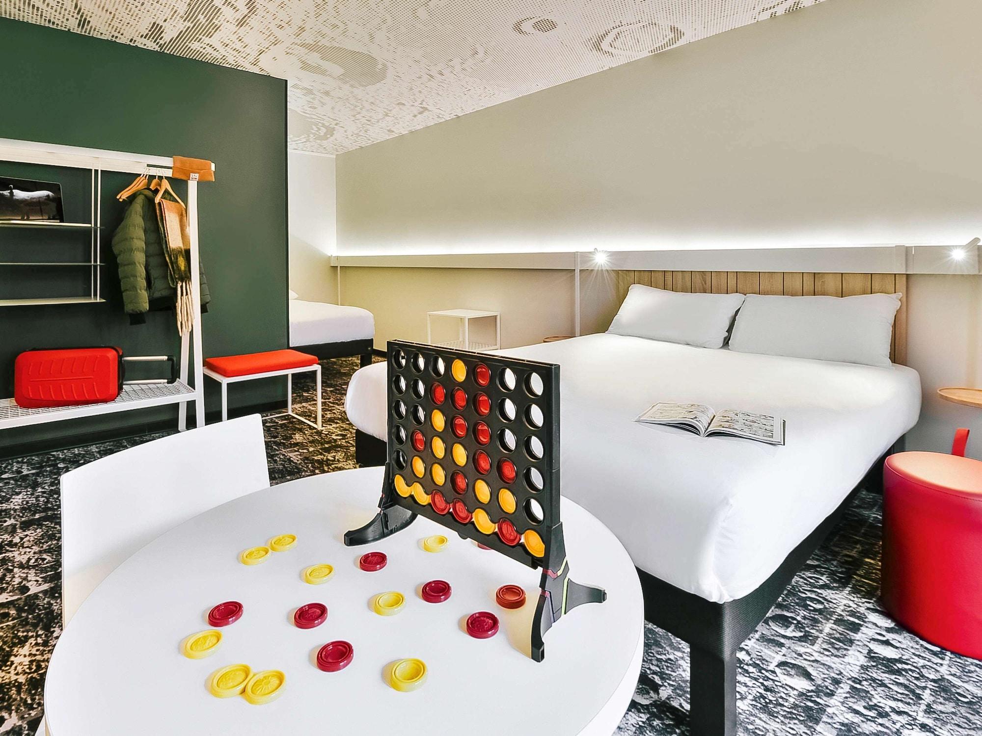 Ibis Annecy - Cran-Gevrier Hotel Buitenkant foto