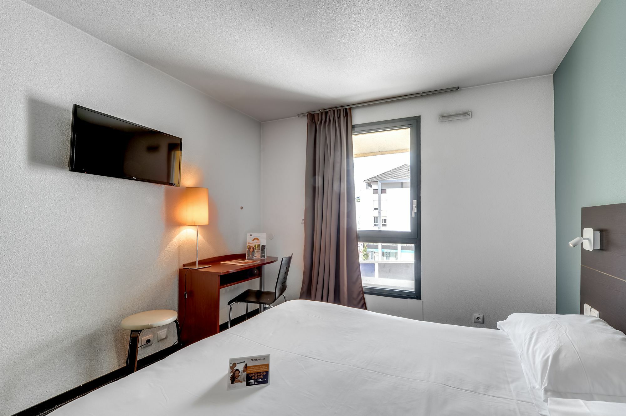 Ibis Annecy - Cran-Gevrier Hotel Buitenkant foto